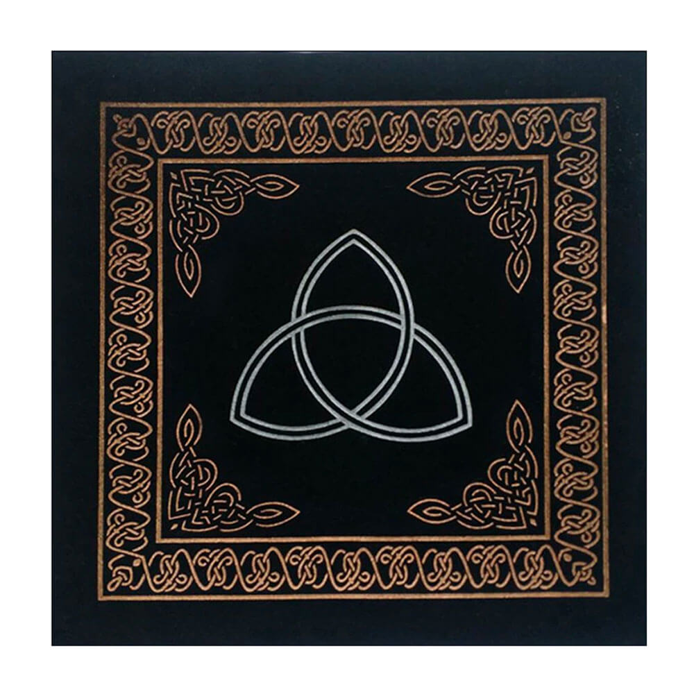 Simple Triquetra Tarot and Divination Mat